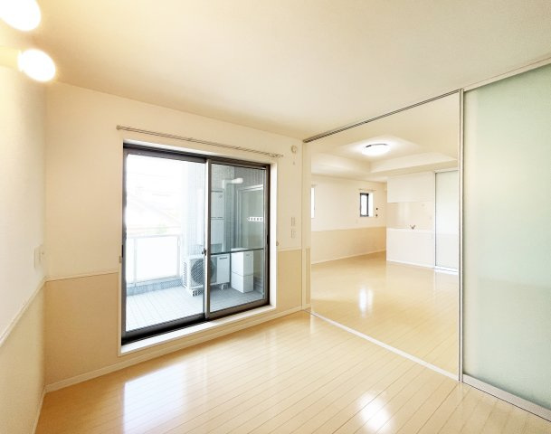 アタケイグレックビルの居間・リビング