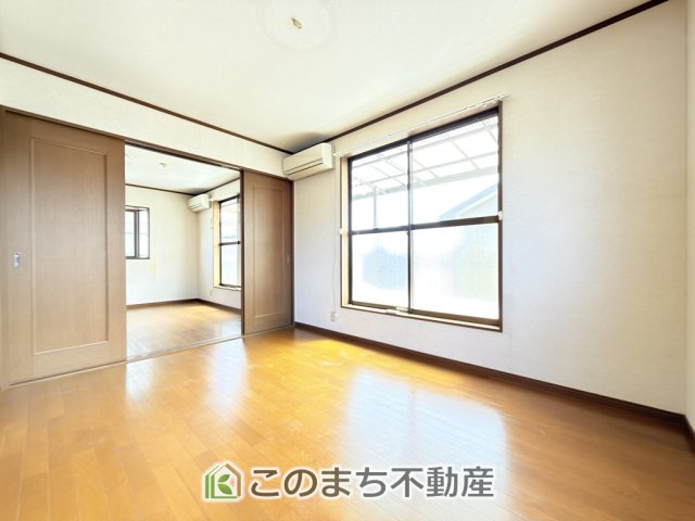 宇都宮市御幸町12-26　中古戸建の洋室|南向きで陽当たりの良い洋室♪風通しもよく快適です☆
