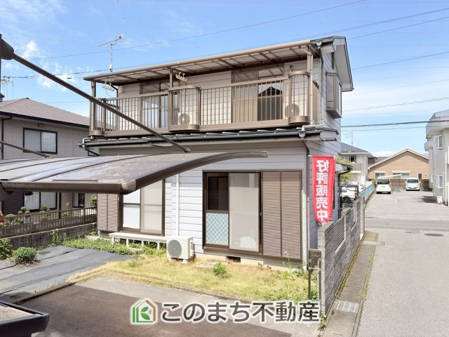 宇都宮市御幸町12-26　中古戸建の庭|大きなお庭でご家族や友人を招いてＢＢＱもできますね！お子様の水遊びにもぴったりです☆