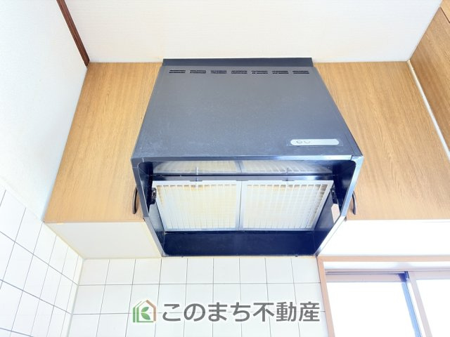 宇都宮市御幸町12-26　中古戸建のキッチン|お料理の匂いもスッキリ♪シンプルデザインで掃除も簡単‼
