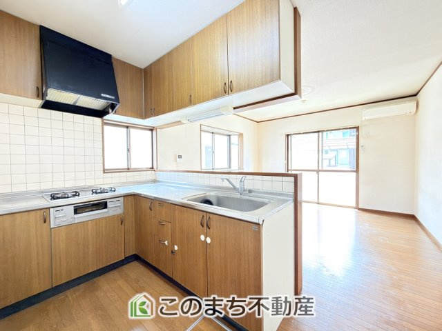 宇都宮市御幸町12-26　中古戸建のキッチン|人気の対面式キッチン☆料理をしながらご家族とコミュニケーションが取れます♪