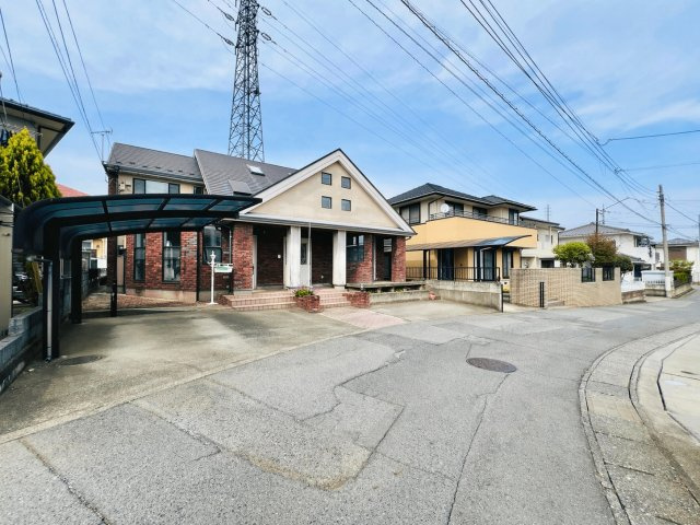 前橋市箱田町の前面道路含む現地写真|閑静な住宅地で駐車も楽々♪
