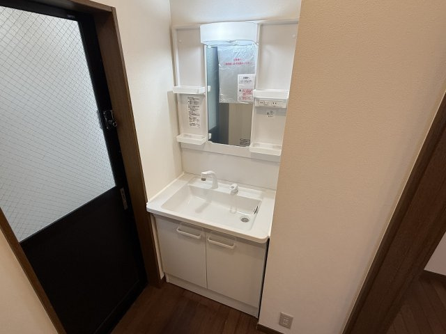 西舞子8丁目戸建の独立洗面台