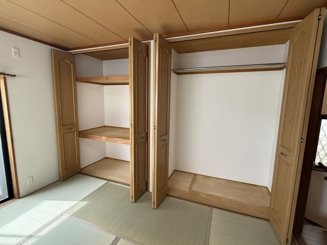 西舞子8丁目戸建の収納