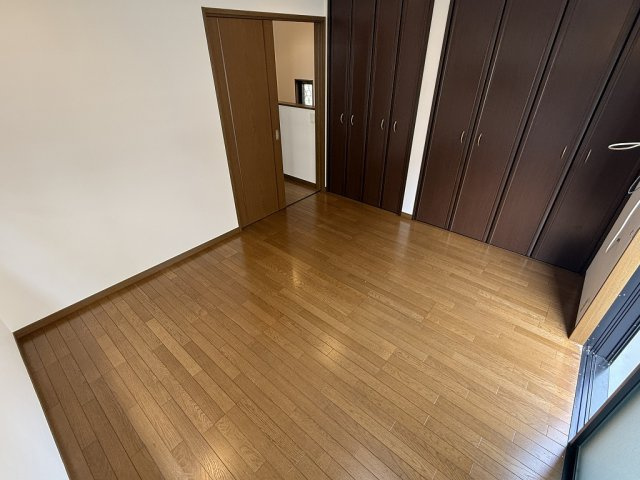 西舞子8丁目戸建の洋室