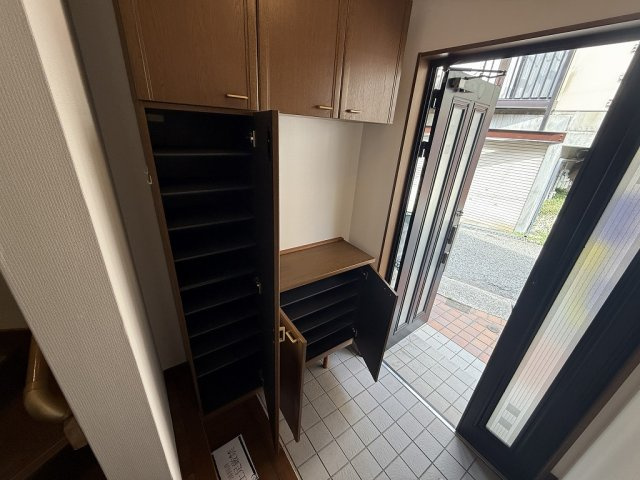 西舞子8丁目戸建の収納