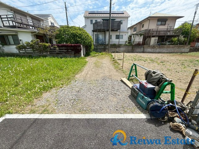 新築戸建　茅ヶ崎市浜竹4丁目の前面道路含む現地写真