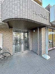 ソレイユ東海通のエントランス
