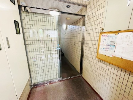ＭＳビルのロビー