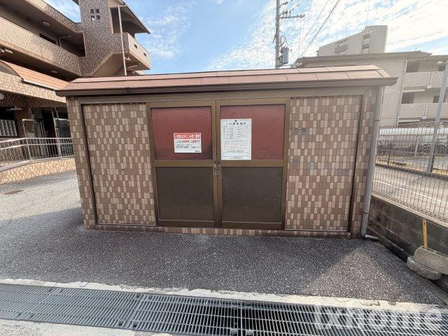 ラミュール北春日丘のその他共用部分|駐車スペースもあります
建物外観を気になさる方へ、見た目の良い物件です