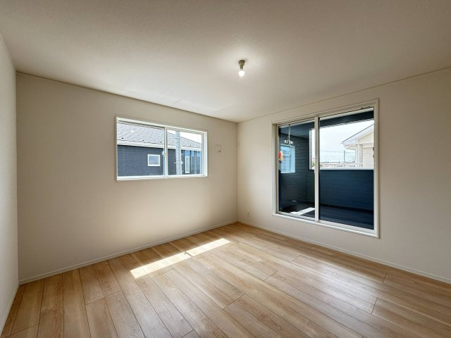 売新築戸建　沼津市中沢田の洋室