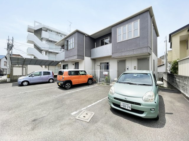 ディアス昭和の駐車場