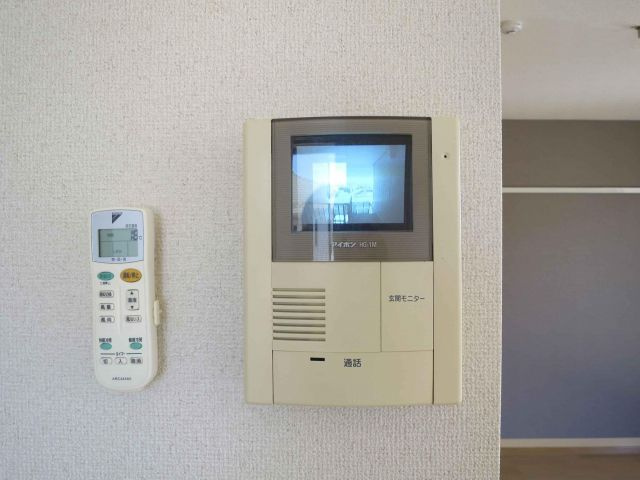 パークアベニューCのセキュリティ|モニター付きドアホンで防犯面も安心です