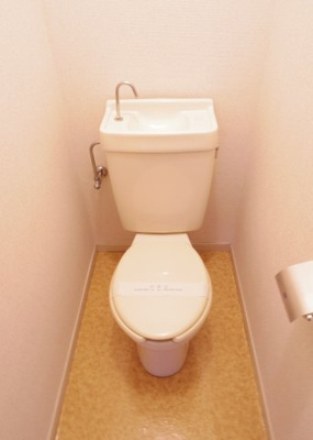 【トイレ】 | ディアコート | ※同建物ほかのお部屋の写真です。