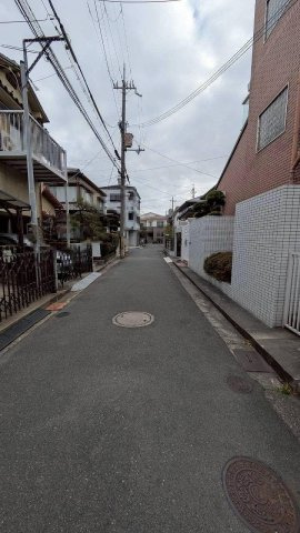 石津東町　中古一戸建ての前面道路含む現地写真|■物件内覧・資金計画相談・住宅ローン相談、リフォーム相談、お問合せ受付中■
※当日・翌日のご内覧、ご相談はお電話でのお問合せがスムーズです！