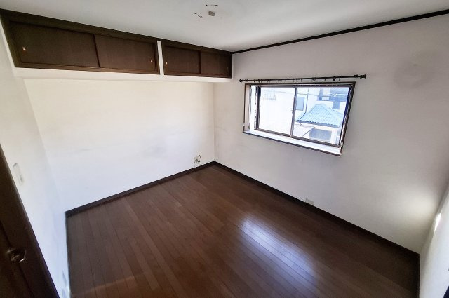 岸和田市加守町3丁目の洋室|洋室2