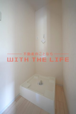 マナ【キャッシュバック対象物件】のトイレ|落ち着いた色調のトイレです