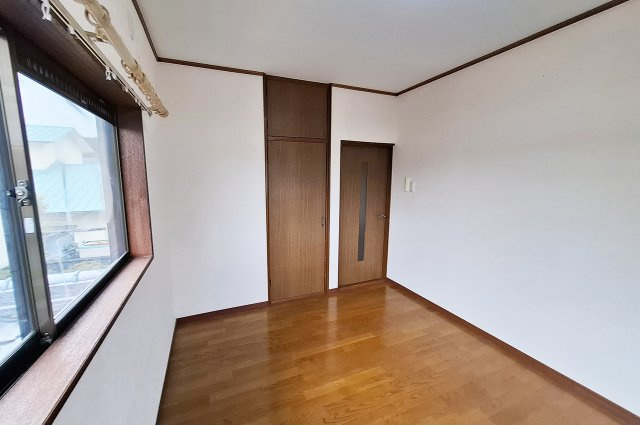岸和田市東ケ丘町の子供部屋|洋室1