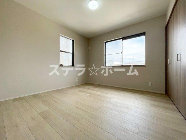 大池2 中古戸建の洋室|きれいな洋室です