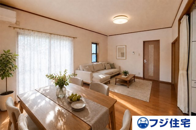 岸和田市尾生町5丁目の居間・リビング|※バーチャルステージング画像（AI合成）です。合成された家具等は販売価格に含まれません。