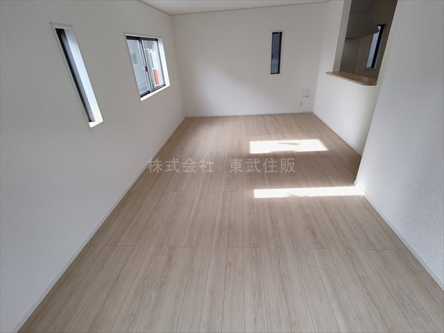 【居間・リビング】の画像