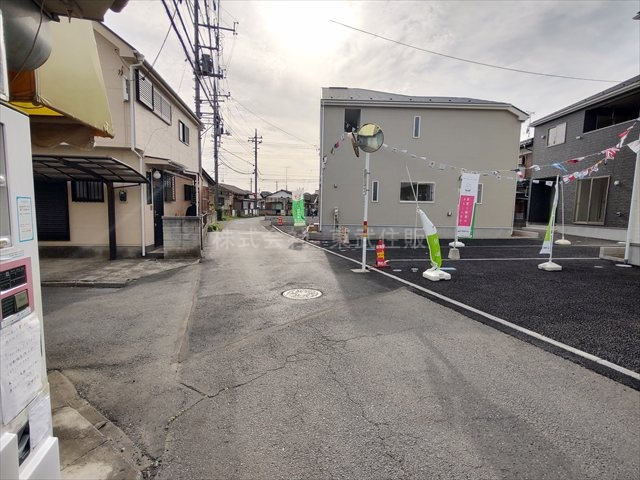 【前面道路含む現地写真】の画像