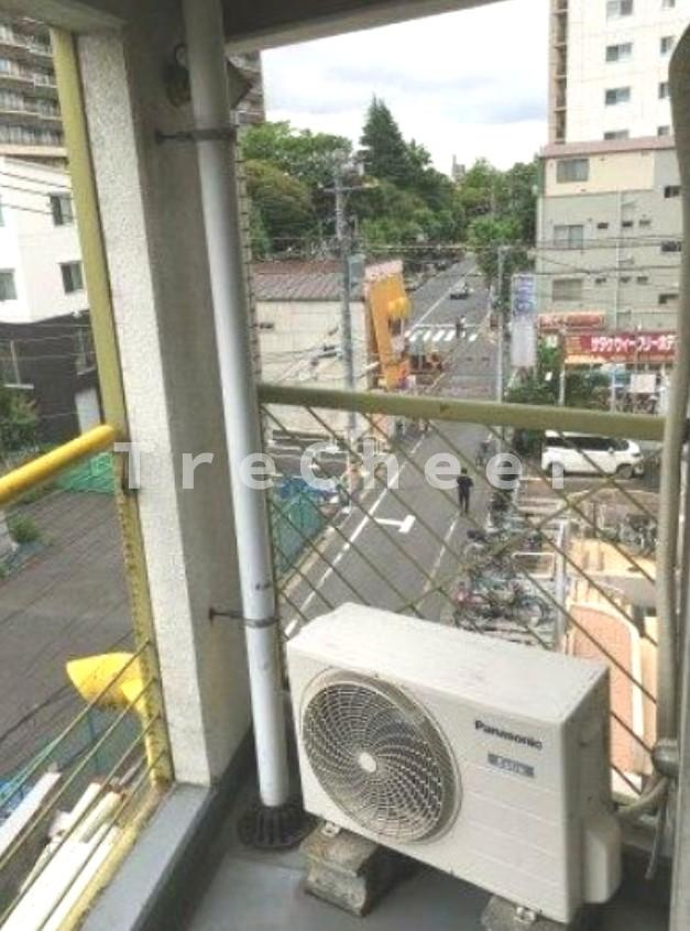 グレース・ラギの展望