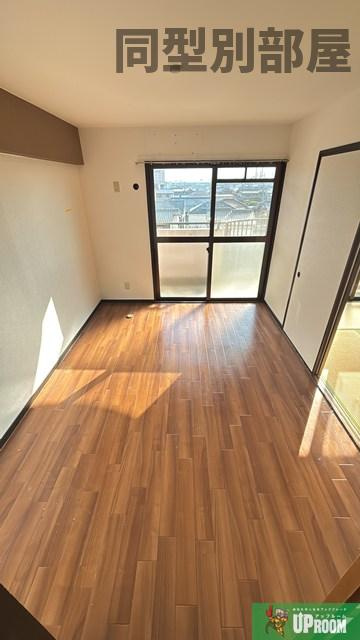 キャッスルビューの洋室