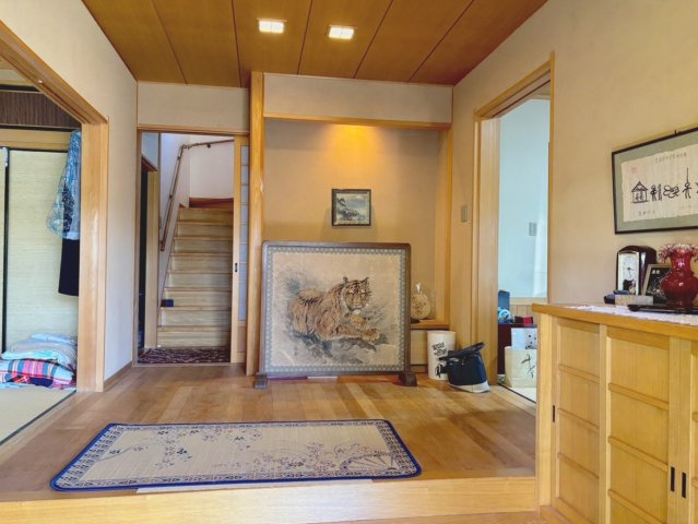 中古戸建　安八郡神戸町大字柳瀬　平成14年築の玄関