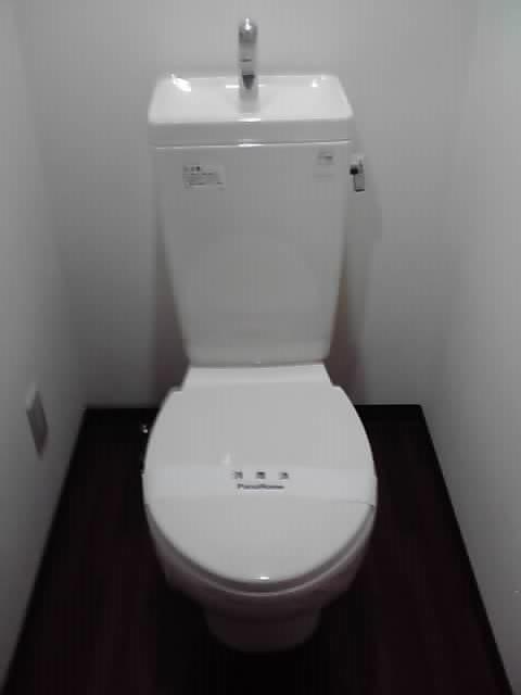 ラ・ポーエあきのトイレ|清潔感のあるトイレです