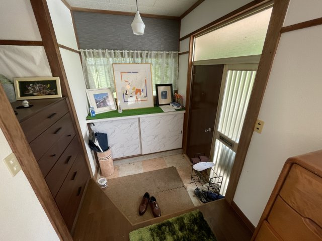 上布施　中古戸建　2棟の玄関