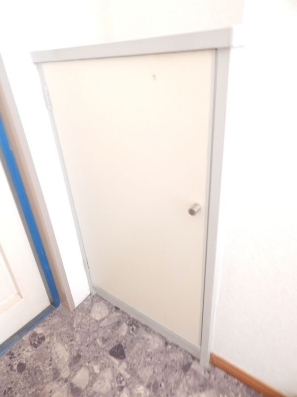 井上マンションの玄関|ゆったりとした玄関です