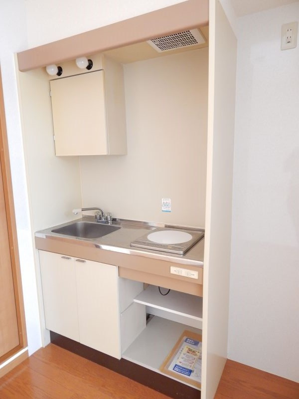 井上マンションのキッチン|きれいなキッチンです