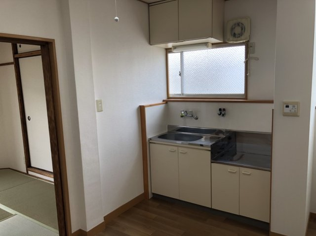 新遠里小野マンションのキッチン|きれいなキッチンです