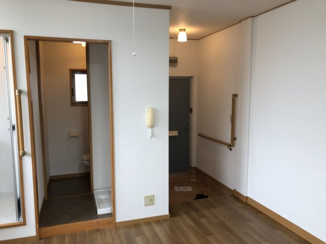 新遠里小野マンションの内装|内装は落ち着いています