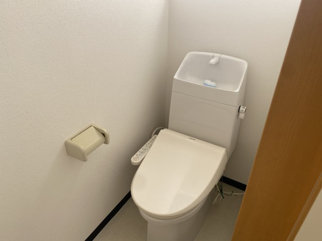 庭井ハイツのトイレ|シンプルで使いやすいトイレです