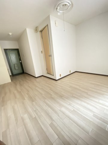 清水丘マンションの洋室|個人の部屋や寝室として使える洋室です