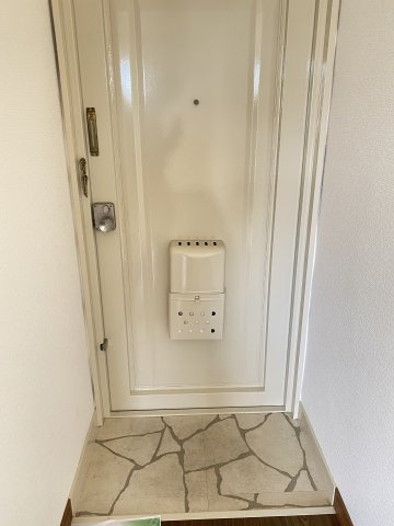 清水丘マンションの玄関|シンプルで使いやすい玄関です