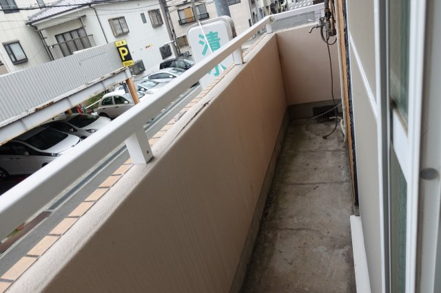 清水丘マンションのバルコニー|お洗濯にも便利なバルコニー付き