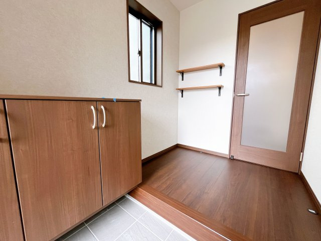 【玄関】