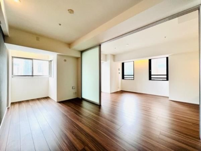 【居間・リビング】 | コンシェリア新橋　ＭＡＳＴＥＲ´Ｓ　ＶＩＬＬＡ