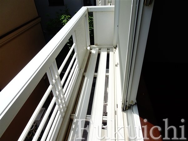 アネックス鷹番のバルコニー