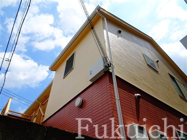 アネックス鷹番の外観