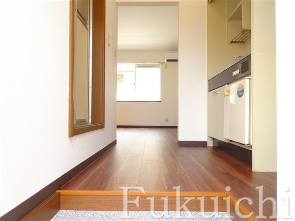 アネックス鷹番の玄関