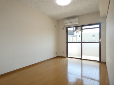 【寝室】 | サンシャインヒル