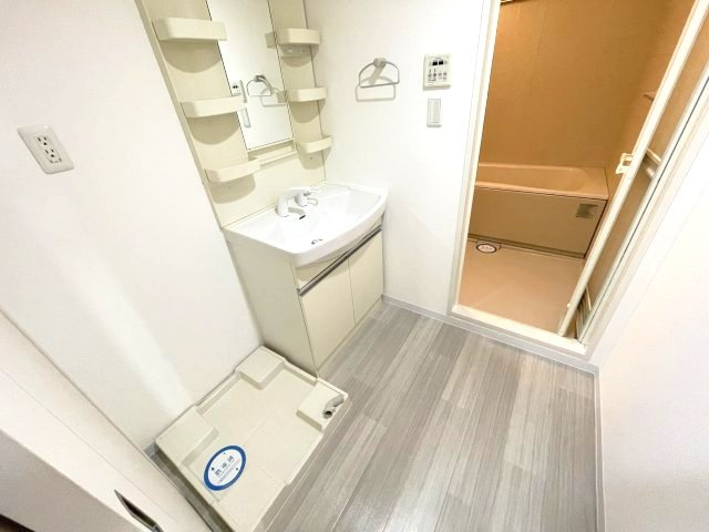 ルクレ阿波座レジデンスの洗面所|イメージとして同マンション他部屋を表示しています