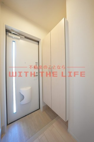 マナ【キャッシュバック対象物件】の玄関|※同建築会社施工の類似物件の画像です
