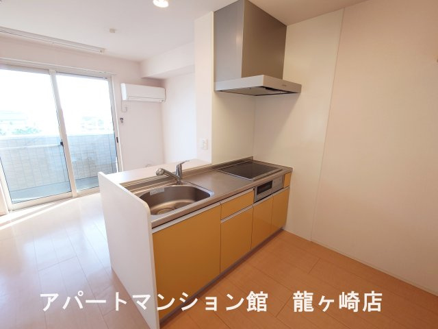 ユーチャリスのキッチン|キッチン