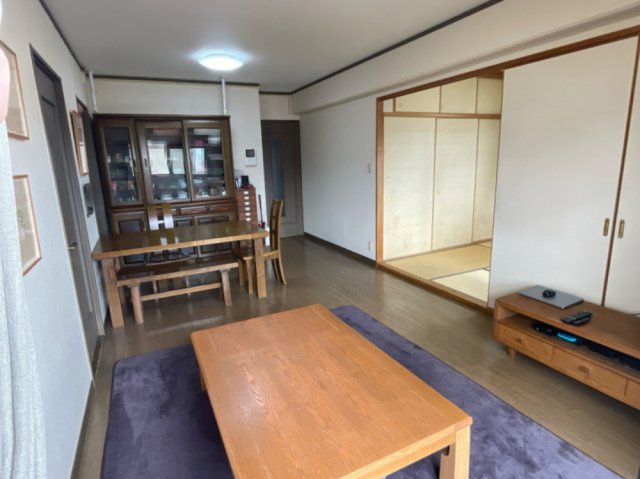 ダイアパレスローズガーデン光南町の居間・リビング