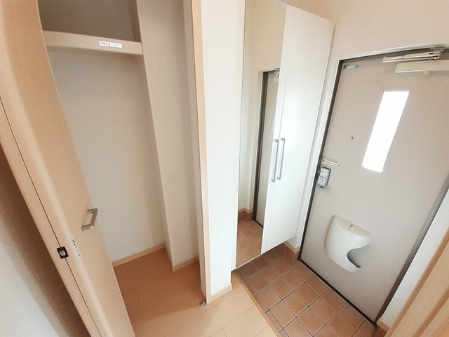 アドヴァンスＡの玄関|玄関